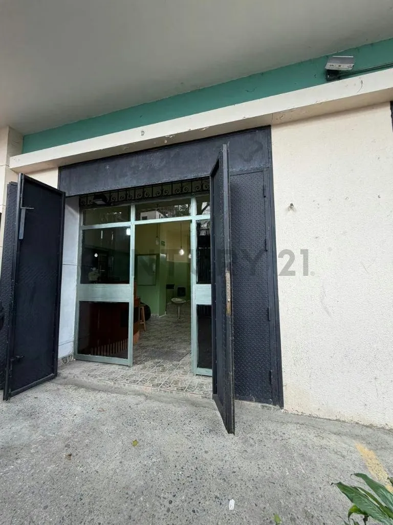 Local Comercial en alquiler pie de calle San bernardino 57mts2