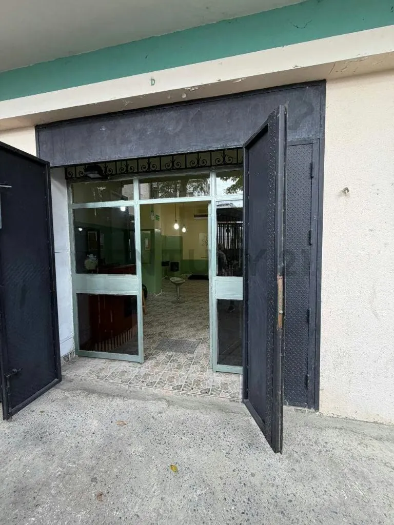 Local Comercial en alquiler pie de calle San bernardino 57mts2 - 3