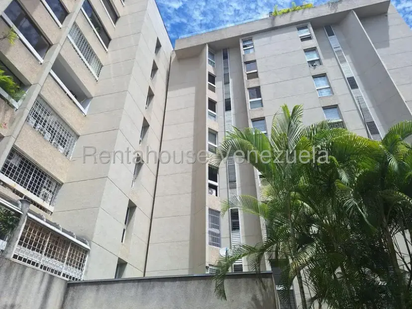 Apartamento (1 Nivel) en Alquiler en Los Palos Grandes, Distrito Metropolitano