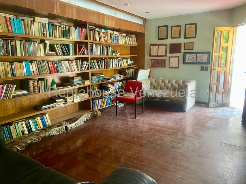 Apartamento (Multiples Niveles) en Venta en Miranda, Distrito Metropolitano - 19