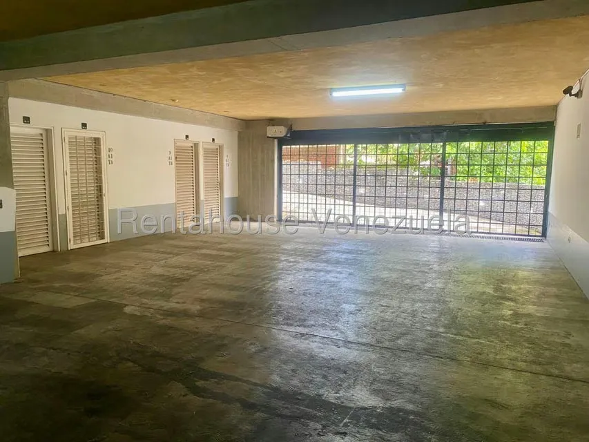 Apartamento (Multiples Niveles) en Venta en Miranda, Distrito Metropolitano - 28