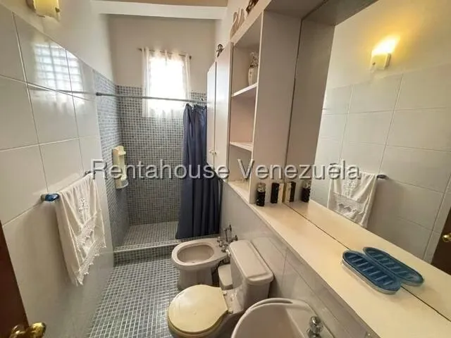 Casa (Duplex) en Venta en Macaracuay, Distrito Metropolitano - 18
