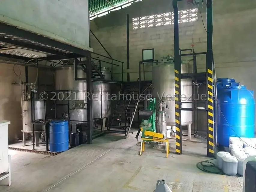Galpon - Deposito en Venta en Parroquia Tamaca, Lara - 2