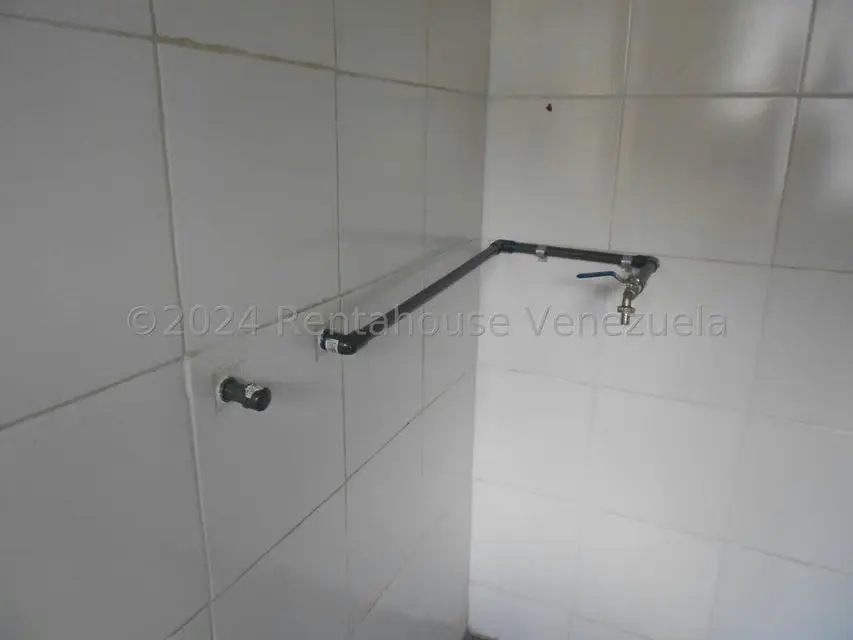 Local Comercial en Alquiler en El Hatillo, Distrito Metropolitano - 13