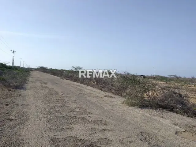 Se Vende Terreno en Jayana - 2
