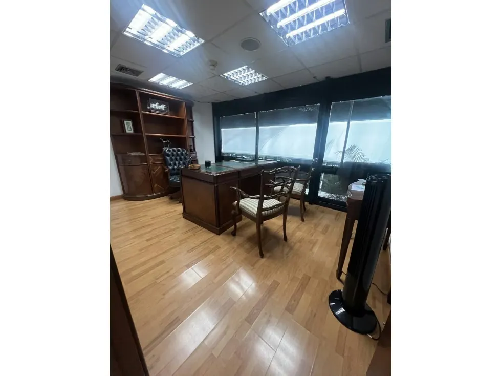 VENTA DE LOCAL COMERCIAL EN PRADOS DEL ESTE - 2