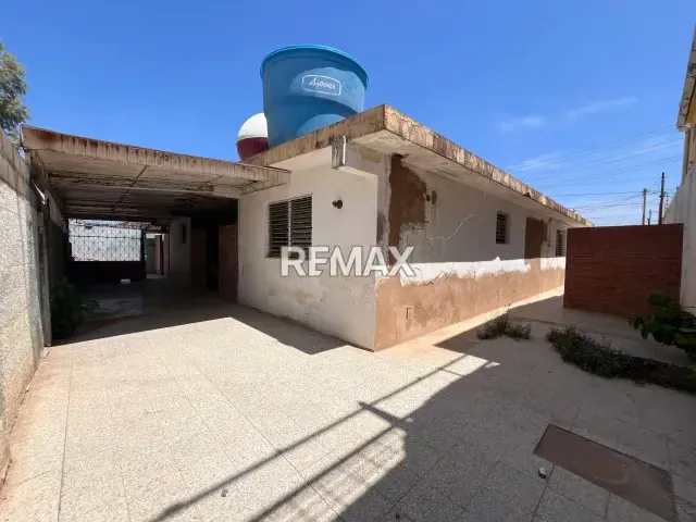 Casa para remodelar en la Urbanización Monte Bello, zona norte. - 19