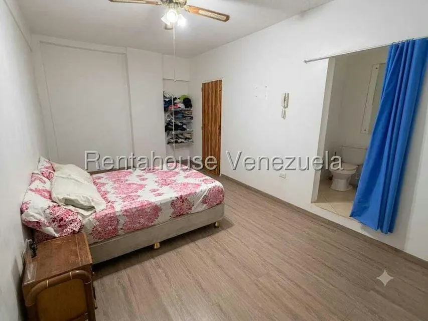 Apartamento (1 Nivel) en Alquiler en Colinas de Bello Monte, Distrito Metropolitano - 8
