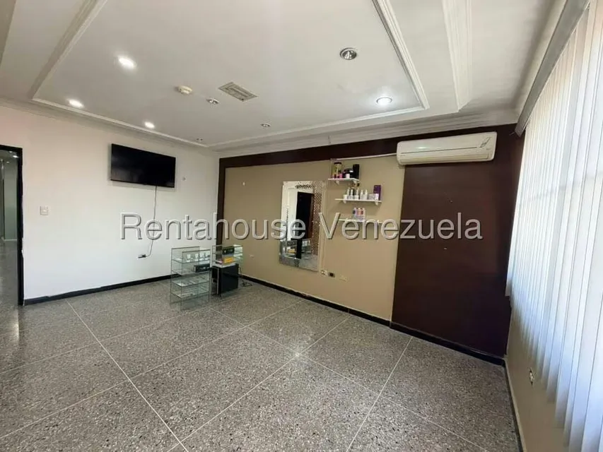 Local Comercial en Alquiler en Zona Este, Lara - 10