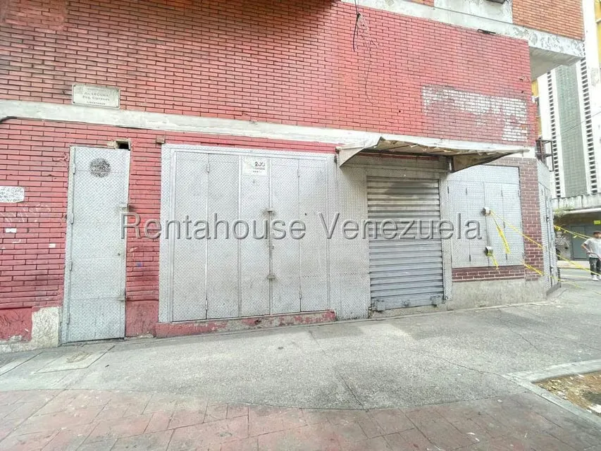 Local Comercial en Alquiler en Parroquia Santa Teresa, Distrito Metropolitano