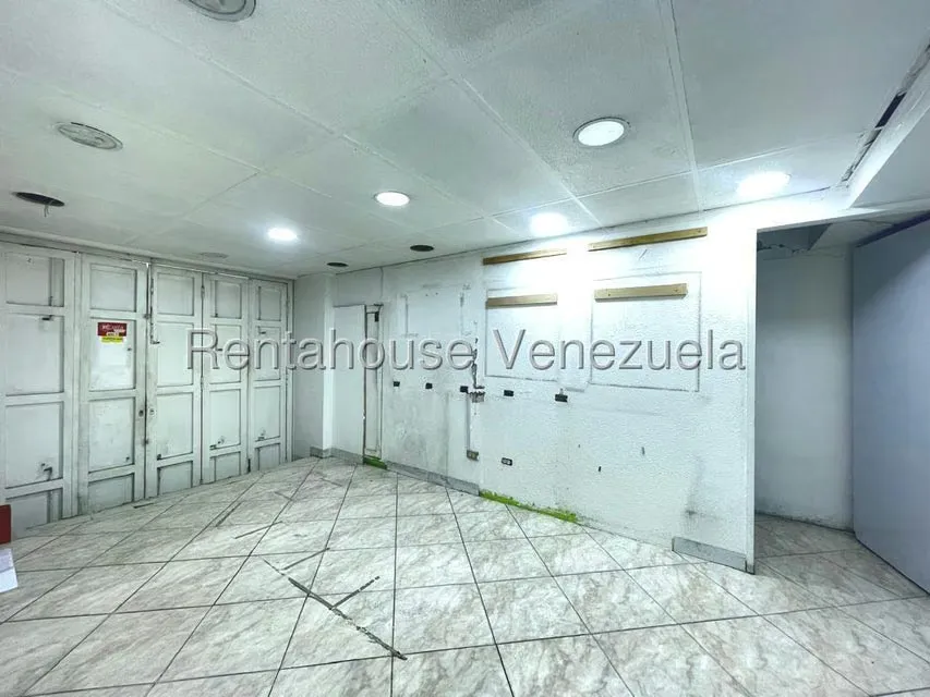 Local Comercial en Alquiler en Parroquia Santa Teresa, Distrito Metropolitano - 3