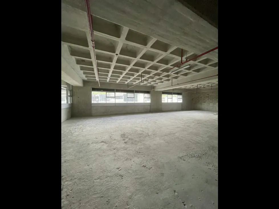 En venta oficina de 180m2 en Las Mercedes - 6