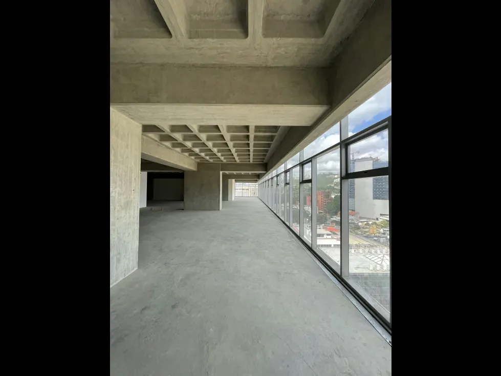 En venta oficina de 180m2 en Las Mercedes - 9