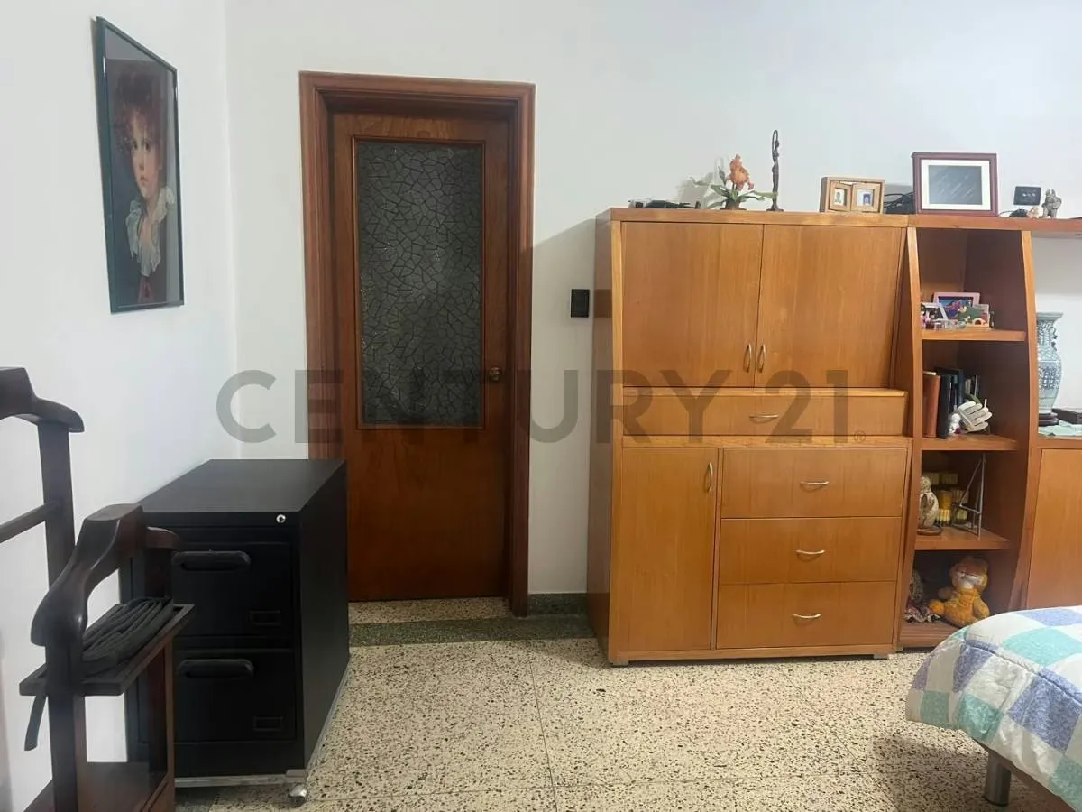 Casa 660 m² en Las Palmas · 3 niveles, anexo independiente y vista al Ávila - 32