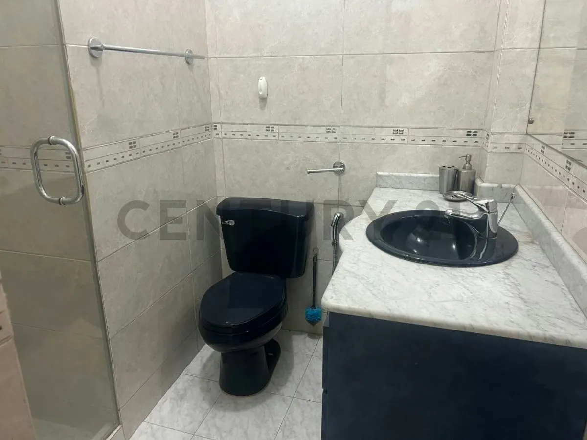 Casa 660 m² en Las Palmas · 3 niveles, anexo independiente y vista al Ávila - 38