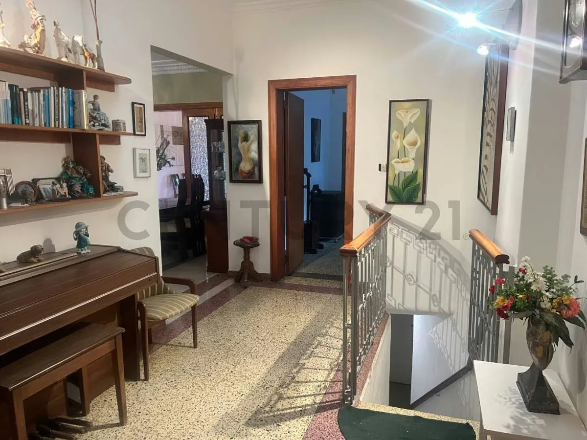 Casa 660 m² en Las Palmas · 3 niveles, anexo independiente y vista al Ávila - 41