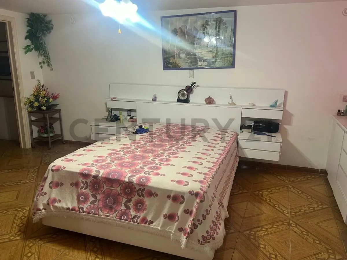 Casa 660 m² en Las Palmas · 3 niveles, anexo independiente y vista al Ávila - 44