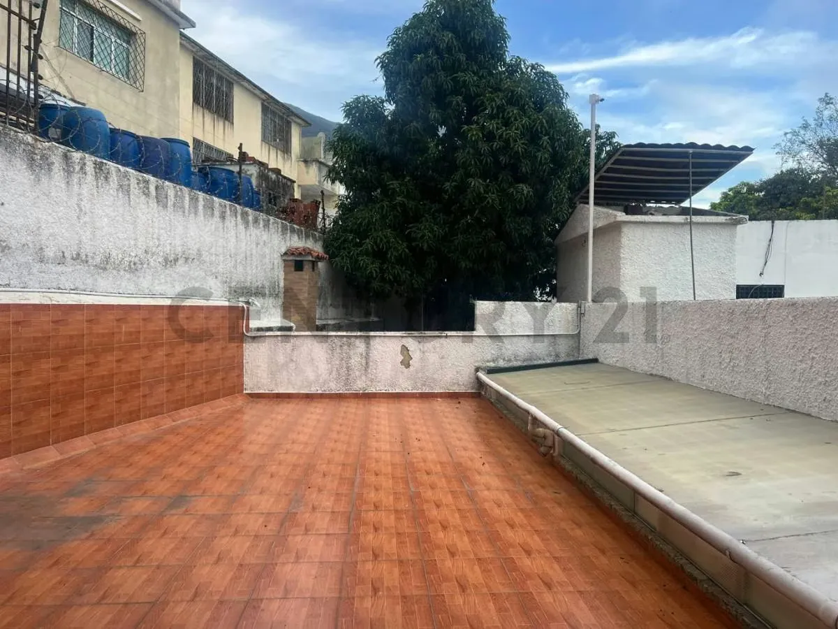 Casa 660 m² en Las Palmas · 3 niveles, anexo independiente y vista al Ávila - 46