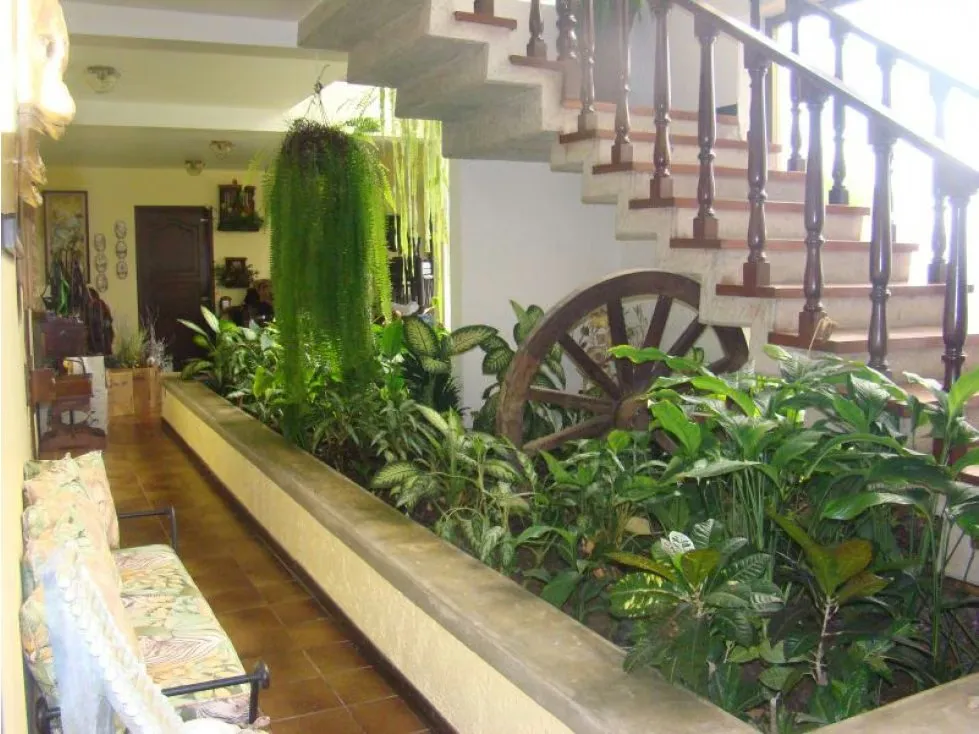 Se vende casa 1283m2 5h/7b/5p La Lagunita 6333 - 12