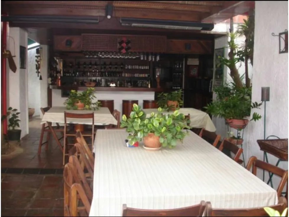 Vendo casa 1170m2 7h/8b/4p Colinas de Tamanaco 4098 - 11