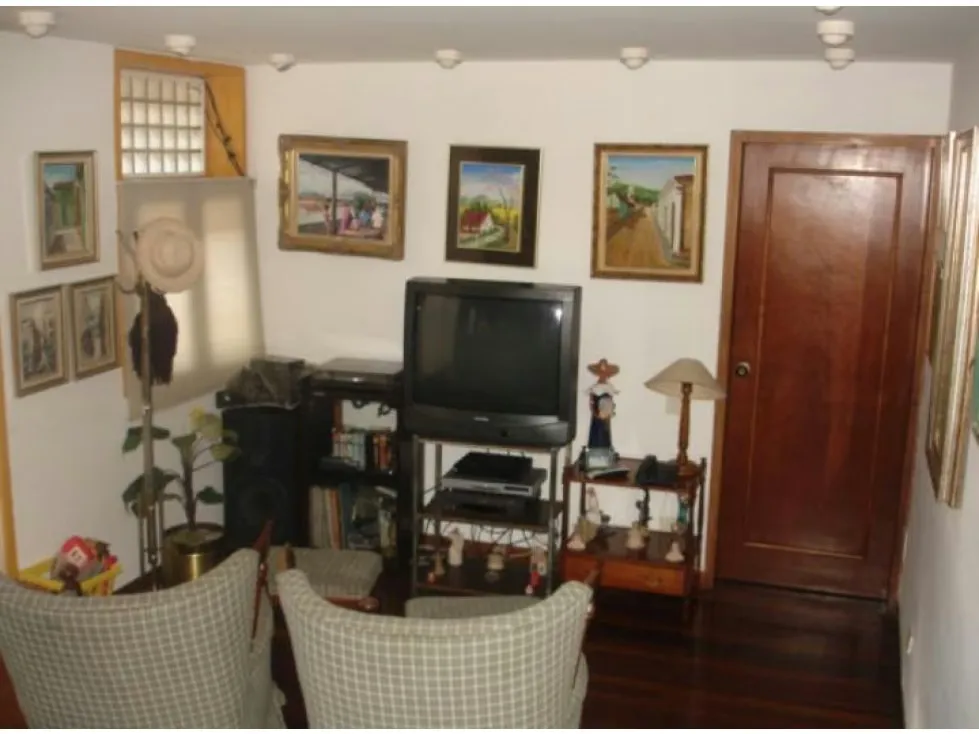 Vendo casa 1170m2 7h/8b/4p Colinas de Tamanaco 4098 - 5