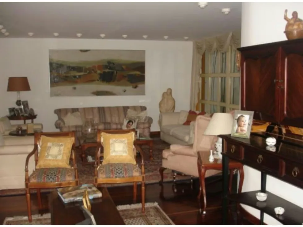 Vendo casa 1170m2 7h/8b/4p Colinas de Tamanaco 4098 - 8