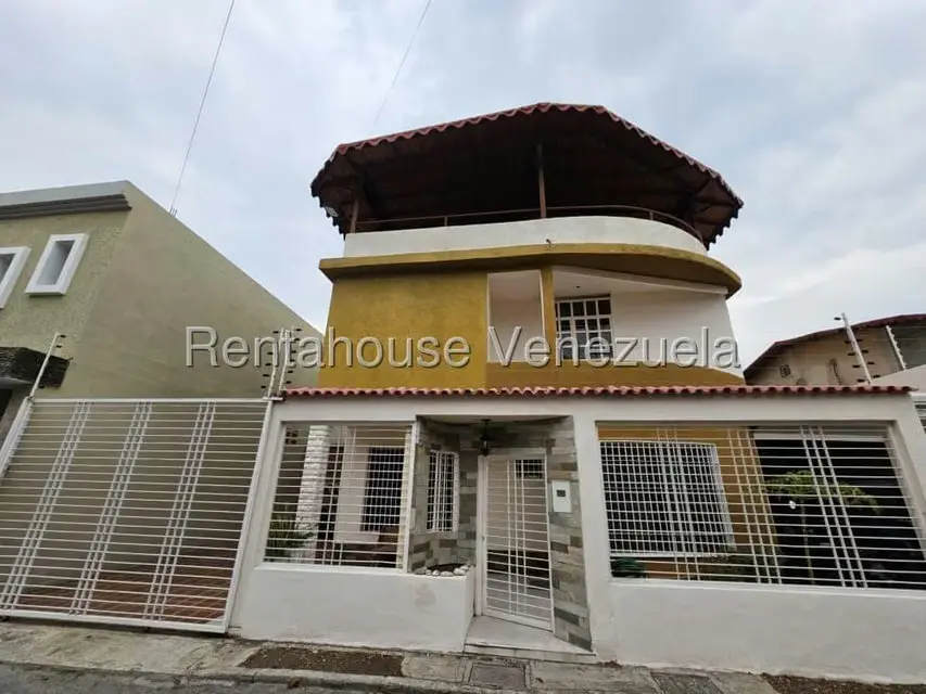 Townhouse (Multiples Niveles) en Venta en La Morita, Aragua