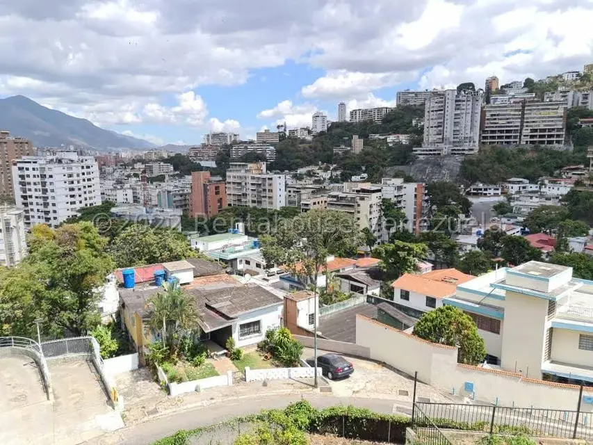 Casa (Multipes Niveles) en Venta en Colinas de Bello Monte, Distrito Metropolitano - 40