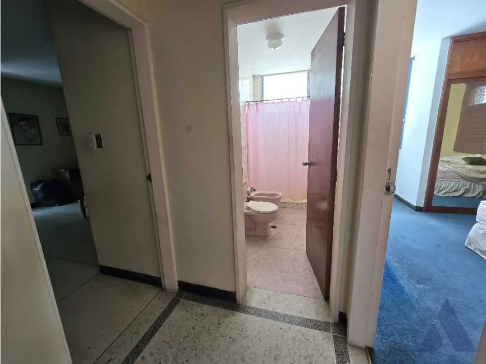 Alquilo casa sin muebles para res. o empresa 420m2 Bello Monte 0470 - 13
