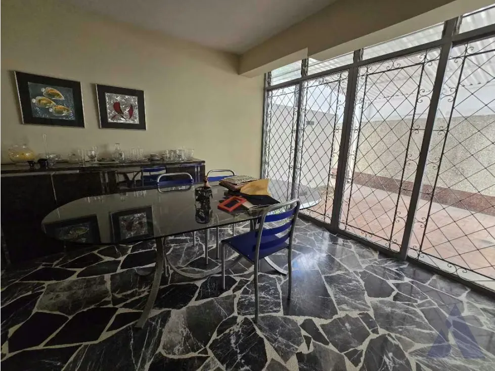 Alquilo casa sin muebles para res. o empresa 420m2 Bello Monte 0470 - 3