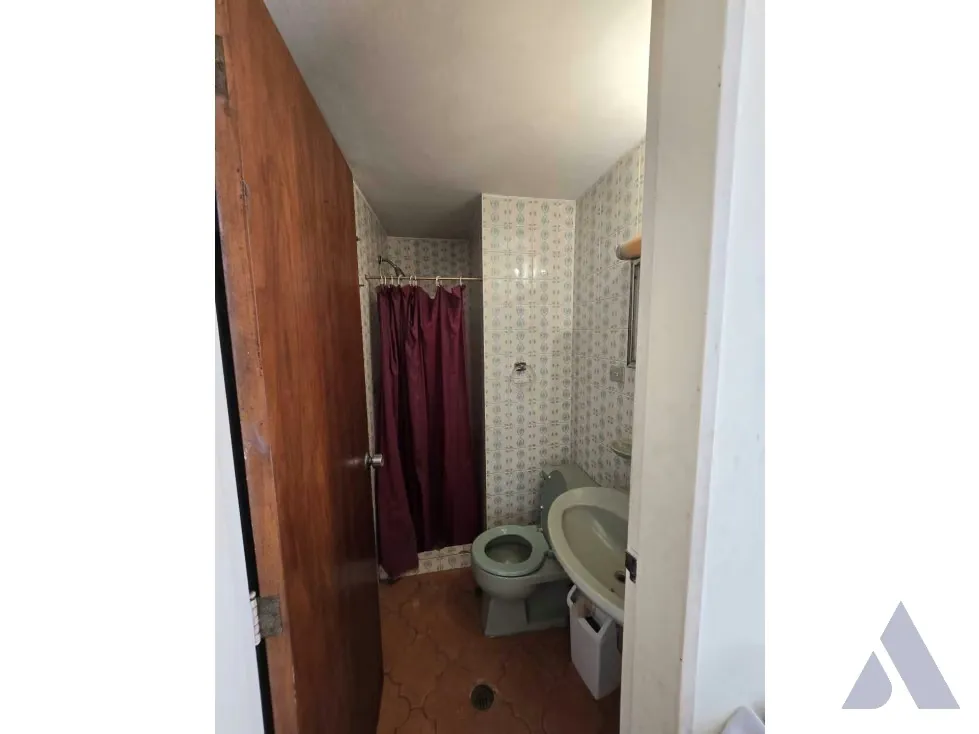 Alquilo casa sin muebles para res. o empresa 420m2 Bello Monte 0470 - 23
