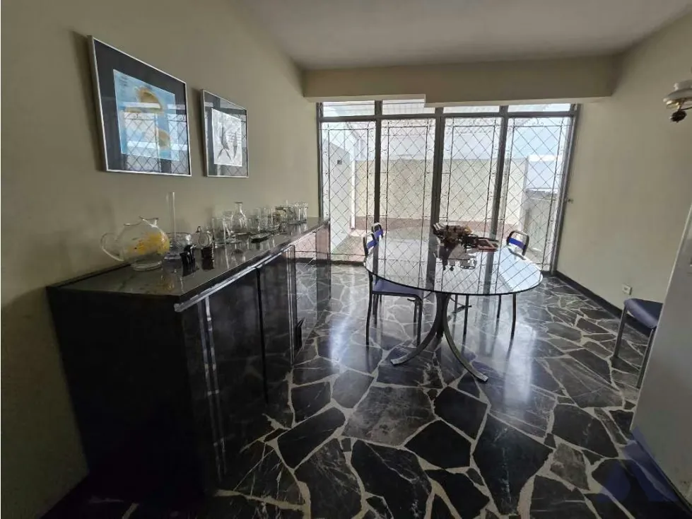 Alquilo casa sin muebles para res. o empresa 420m2 Bello Monte 0470 - 4
