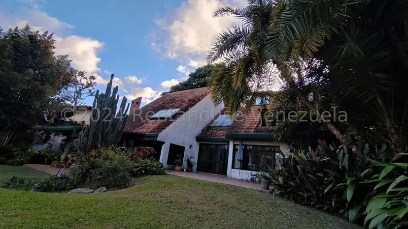 Casa (Multipes Niveles) en Venta en Oripoto, Distrito Metropolitano