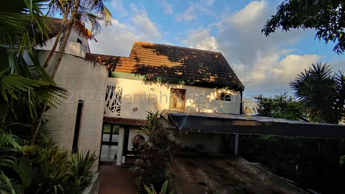 Casa (Multipes Niveles) en Venta en Oripoto, Distrito Metropolitano - 2