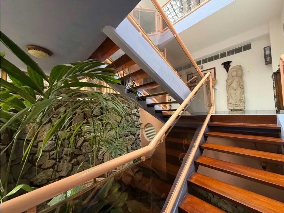 Vendo casa 993m2 Urb.Cerro Verde 2521 - 21