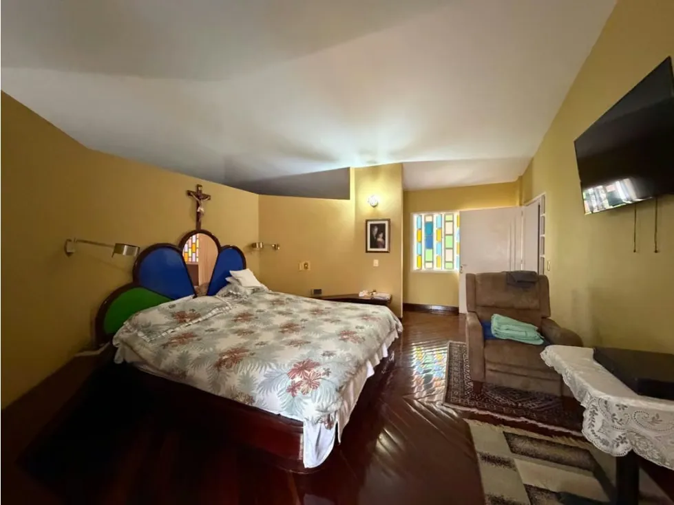 Vendo casa 993m2 Urb.Cerro Verde 2521 - 27