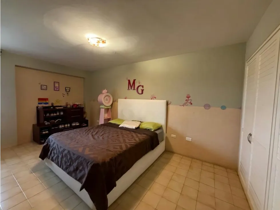 Vendo casa 993m2 Urb.Cerro Verde 2521 - 51