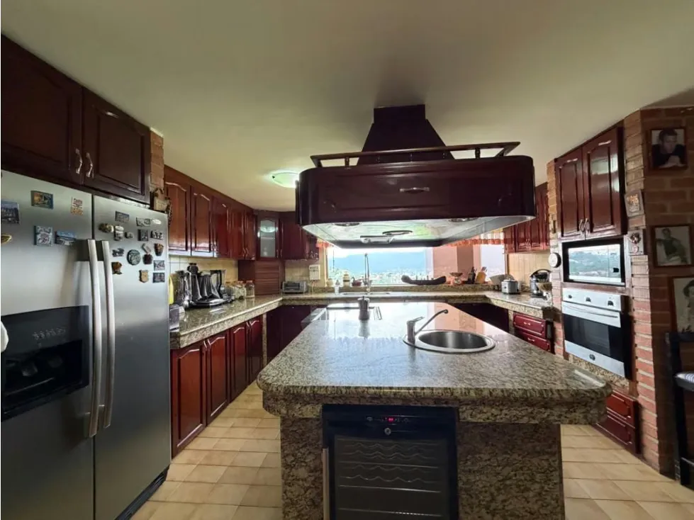 Vendo casa 993m2 Urb.Cerro Verde 2521 - 6