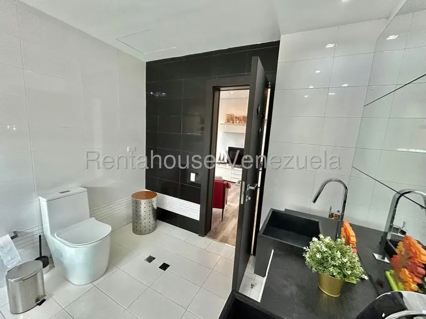 Apartamento (Duplex) en Venta en La Castellana, Distrito Metropolitano - 23