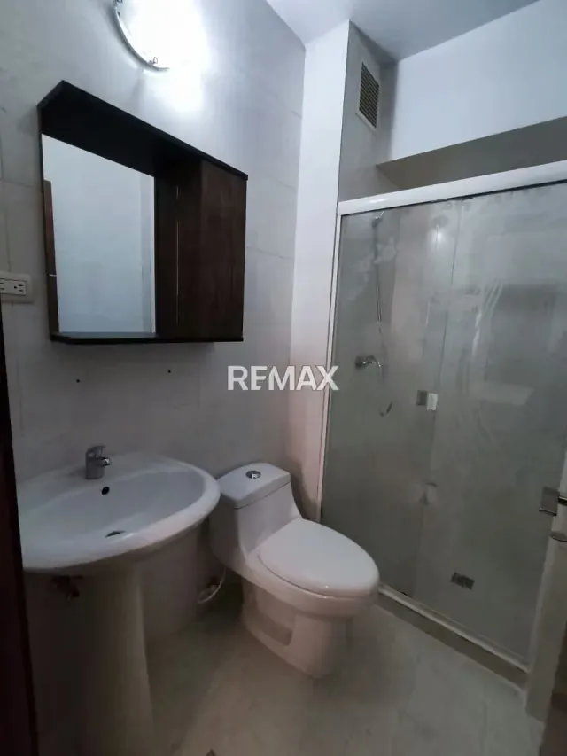 Apartamento en alquiler ubicado en el parral Res. Chelsea ocurre planta 100% - 13