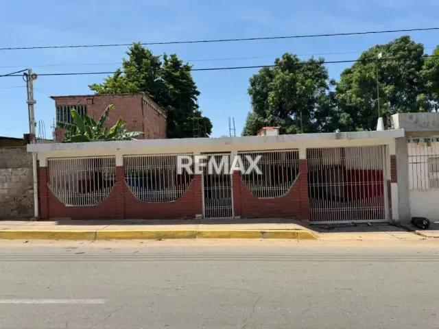 Venta de Terreno y Casa Sector José Antonio Páez