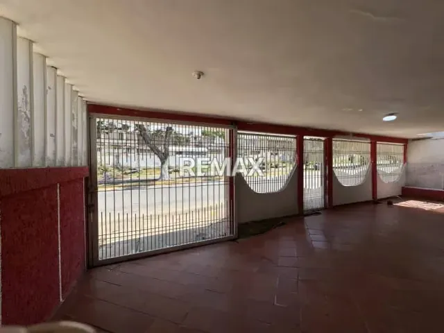 Venta de Terreno y Casa Sector José Antonio Páez - 2