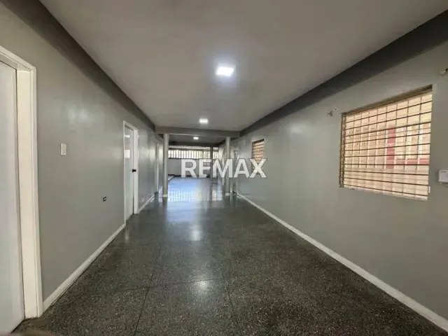 Venta de Terreno y Casa Sector José Antonio Páez - 4