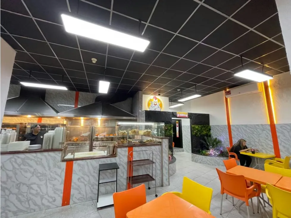 Vendo fondo de comercio Rest de Pollo/Brasa 340m2 Puente Hierro 7408 - 18