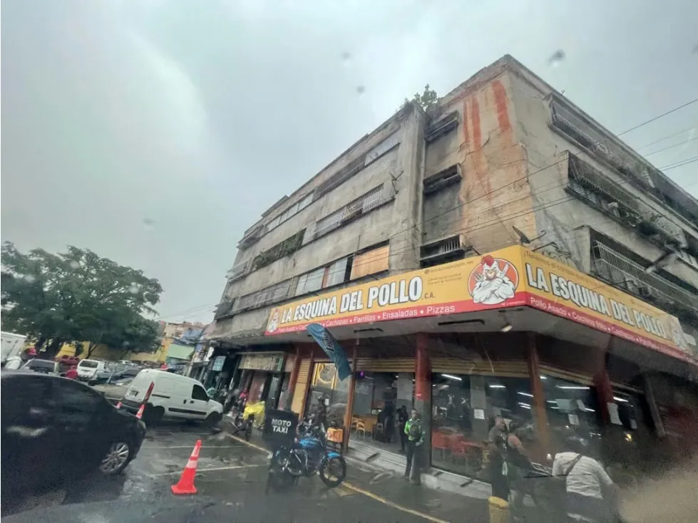 Vendo fondo de comercio Rest de Pollo/Brasa 340m2 Puente Hierro 7408 - 2