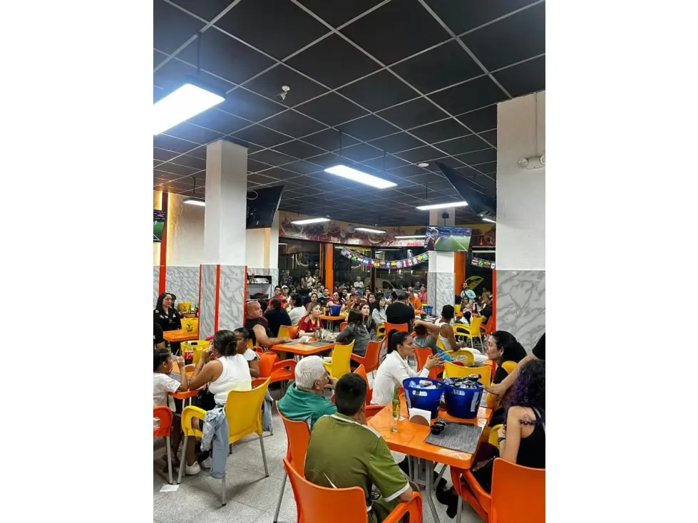 Vendo fondo de comercio Rest de Pollo/Brasa 340m2 Puente Hierro 7408 - 52