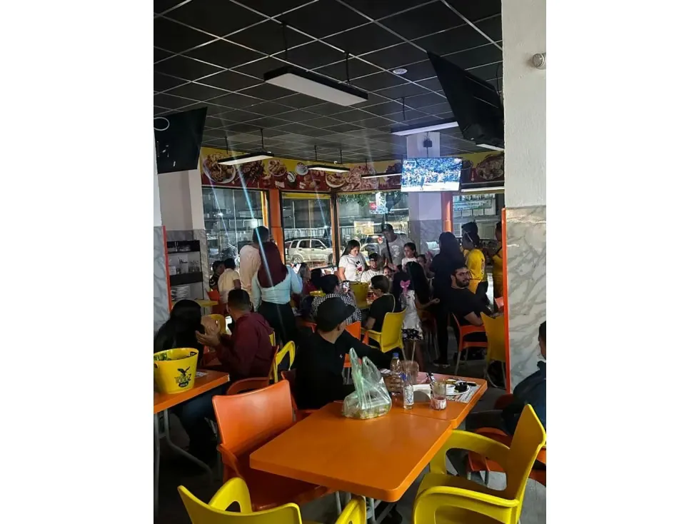Vendo fondo de comercio Rest de Pollo/Brasa 340m2 Puente Hierro 7408 - 56