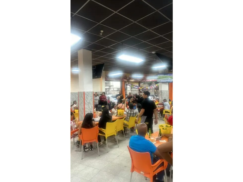 Vendo fondo de comercio Rest de Pollo/Brasa 340m2 Puente Hierro 7408 - 57