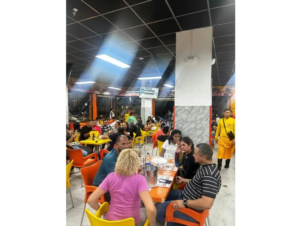 Vendo fondo de comercio Rest de Pollo/Brasa 340m2 Puente Hierro 7408 - 62