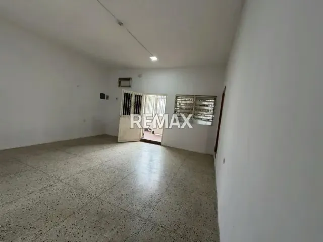 Local en San José, Maracay - 10
